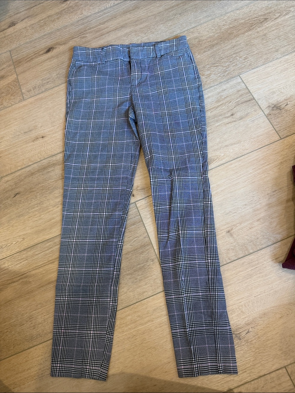 Old Navy Black and Gray Plaid Skinny Pants